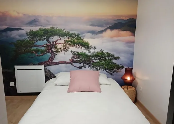 Appartement Maison De Bourg Dans Un Quartier Médiéval, Avec Café Et Thé Offert *